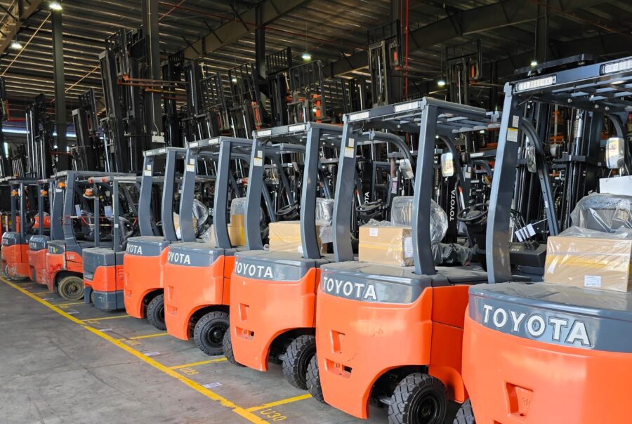 Southern Forklift Services | Forklift Hire | Forklift Sales