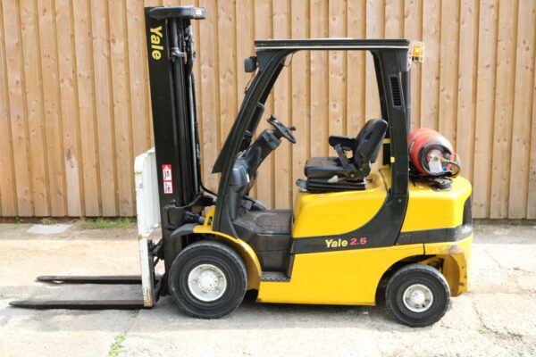 Southern Forklift Services | Forklift Hire | Forklift Sales